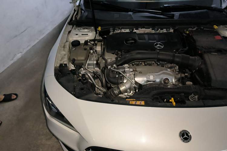 Used Mercedes-Benz CLA 2020 CLA 260 4MATIC Shooting Brake Engine Bay Right