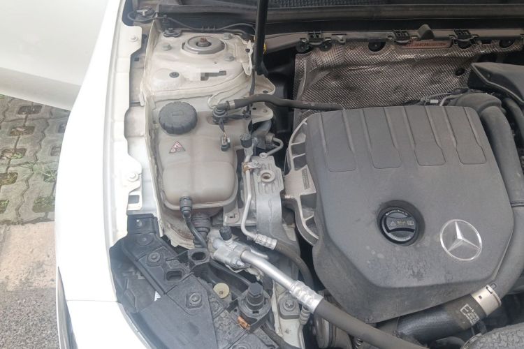 Used Mercedes-Benz CLA 2020 CLA 200 Engine Bay Right