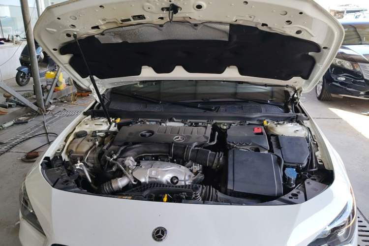 Used Mercedes-Benz CLA 2020 CLA 260 4MATIC Shooting Brake Engine Bay