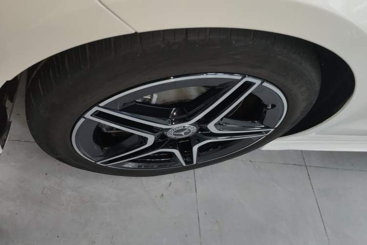 Used Mercedes-Benz CLA 2020 CLA 260 4MATIC Shooting Brake Exterior 4