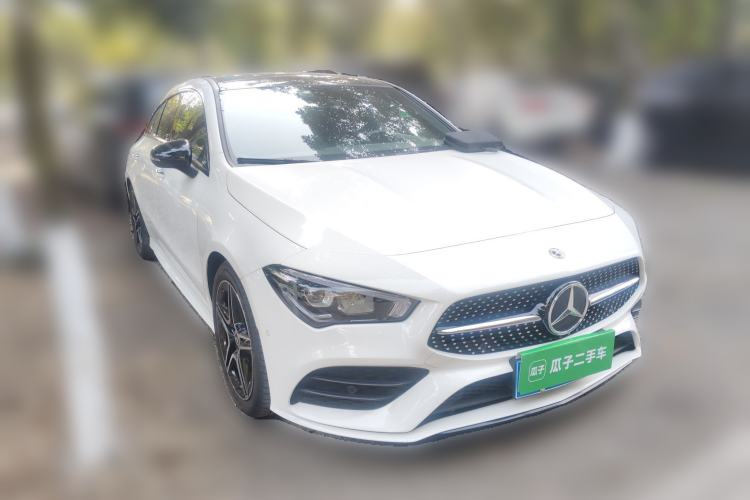 Used Mercedes-Benz CLA 2020 CLA 260 4MATIC Shooting Brake Front Right 45 Deg