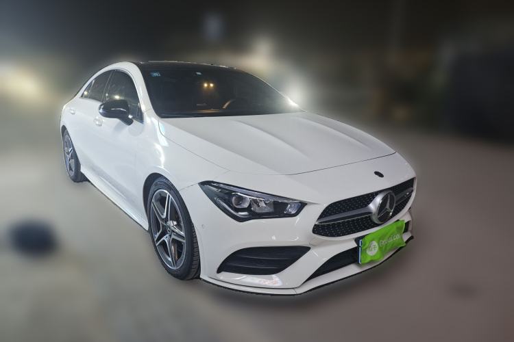 Used Mercedes-Benz CLA 2020 CLA 200 Front Right 45 Deg