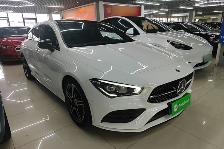 Used Mercedes-Benz CLA 2020 CLA 260 4MATIC Shooting Brake Front Right 45 Deg