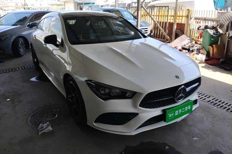 Used Mercedes-Benz CLA 2020 CLA 260 4MATIC Shooting Brake Front Right 45 Deg