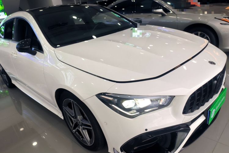 Used Mercedes-Benz CLA 2020 CLA 200 Shooting Brake Front Right 45 Deg
