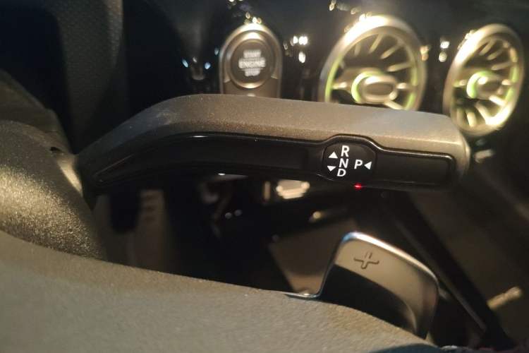 Used Mercedes-Benz CLA 2020 CLA 200 Shooting Brake Gear Lever