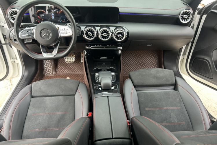Used Mercedes-Benz CLA 2020 CLA 200 Interior 1