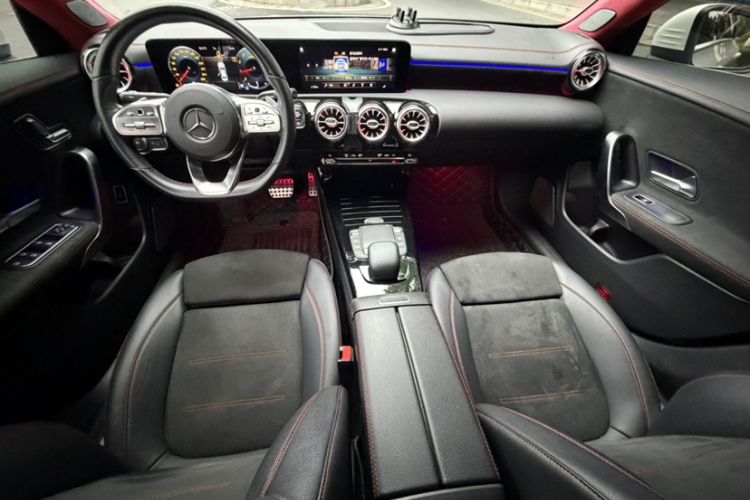 Used Mercedes-Benz CLA 2020 CLA 200 Interior 1