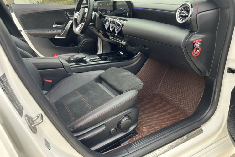 Used Mercedes-Benz CLA 2020 CLA 200 Interior 10