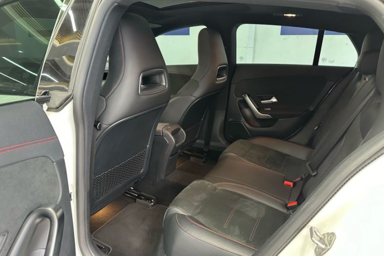 Used Mercedes-Benz CLA 2020 CLA 200 Shooting Brake Interior 10