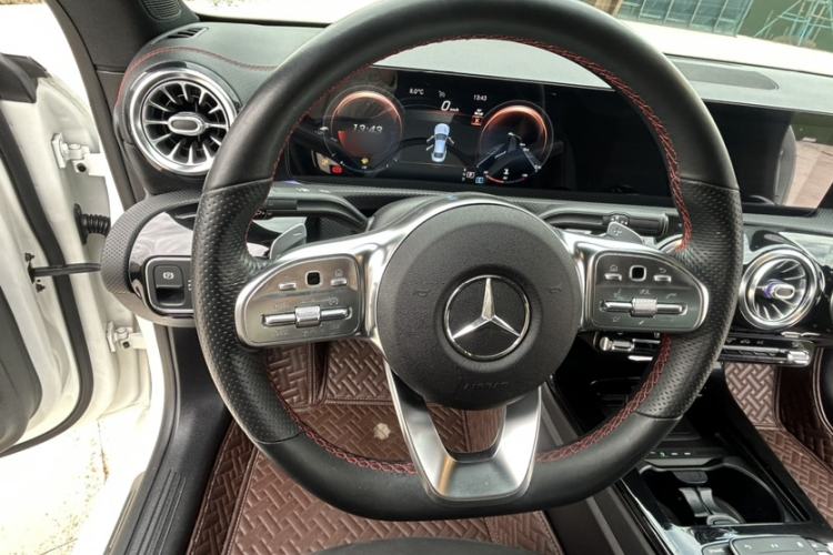 Used Mercedes-Benz CLA 2020 CLA 200 Interior 2