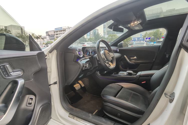 Used Mercedes-Benz CLA 2020 CLA 200 Interior 2