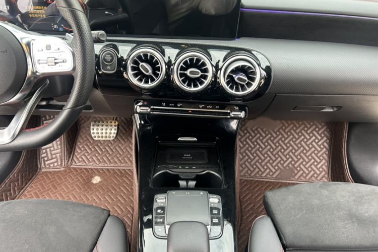 Used Mercedes-Benz CLA 2020 CLA 200 Interior 3