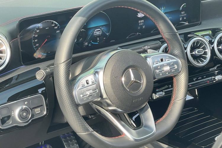 Used Mercedes-Benz CLA 2020 CLA 200 Interior 4