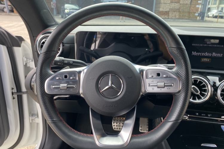 Used Mercedes-Benz CLA 2020 CLA 200 Shooting Brake Interior 7
