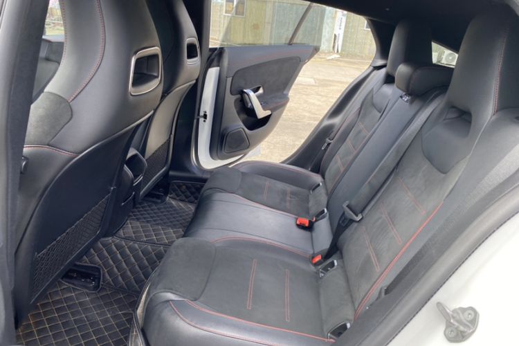 Used Mercedes-Benz CLA 2020 CLA 200 Shooting Brake Interior 9