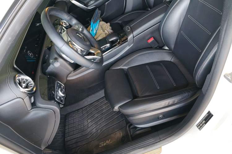 Used Mercedes-Benz CLA 2020 CLA 260 4MATIC Shooting Brake Left Front Seat