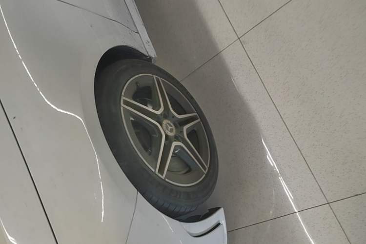 Used Mercedes-Benz CLA 2020 CLA 260 4MATIC Shooting Brake Left Front Wheel Hub