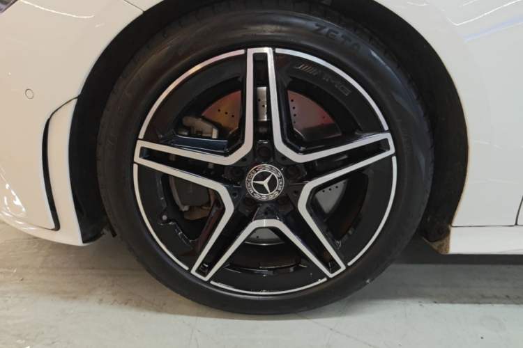 Used Mercedes-Benz CLA 2020 CLA 260 4MATIC Shooting Brake Left Front Wheel Hub