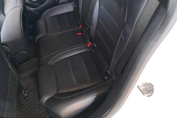 Used Mercedes-Benz CLA 2020 CLA 260 4MATIC Shooting Brake Left Rear Seat