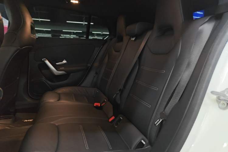 Used Mercedes-Benz CLA 2020 CLA 260 4MATIC Shooting Brake Left Rear Seat