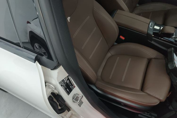 Used Mercedes-Benz CLA 2020 CLA 260 4MATIC Shooting Brake Right Front Seat