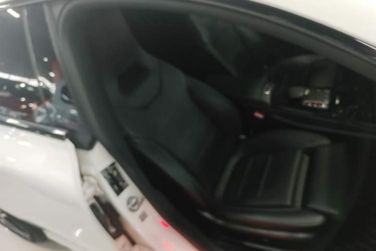 Used Mercedes-Benz CLA 2020 CLA 260 4MATIC Shooting Brake Right Front Seat
