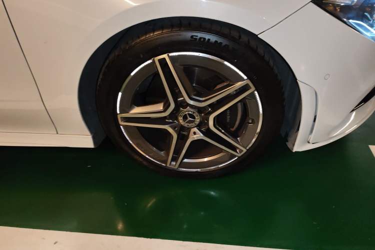 Used Mercedes-Benz CLA 2020 CLA 200 Right Front Wheel Hub