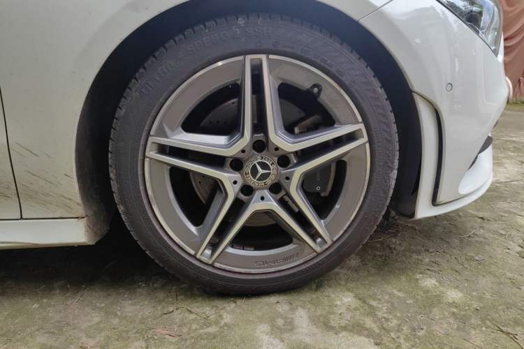 Used Mercedes-Benz CLA 2020 CLA 200 Right Front Wheel Hub