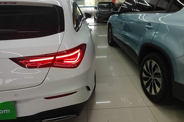 Used Mercedes-Benz CLA 2020 CLA 260 4MATIC Shooting Brake Right Rear Taillight