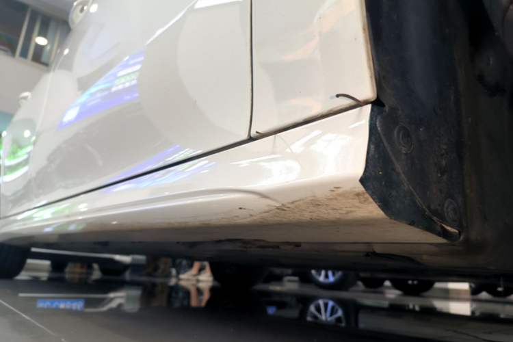 Used Mercedes-Benz CLA 2020 CLA 200 Shooting Brake Right Side Sill