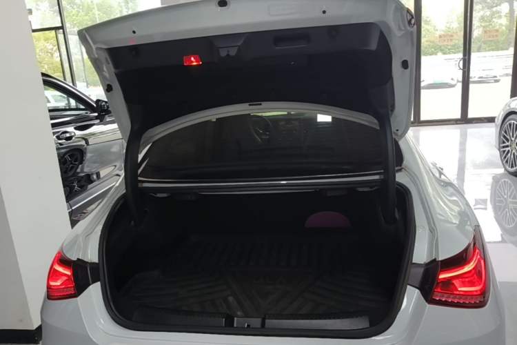 Used Mercedes-Benz CLA 2020 CLA 200 Trunk
