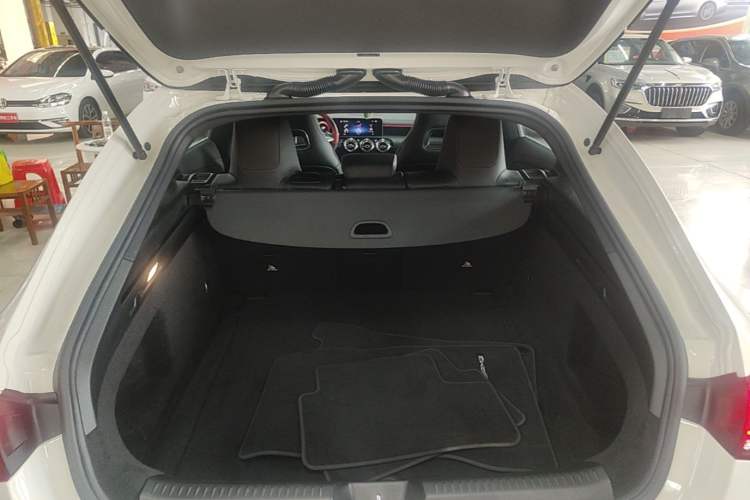 Used Mercedes-Benz CLA 2020 CLA 200 Shooting Brake Trunk