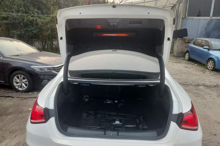 Used Mercedes-Benz CLA 2020 CLA 200 Trunk