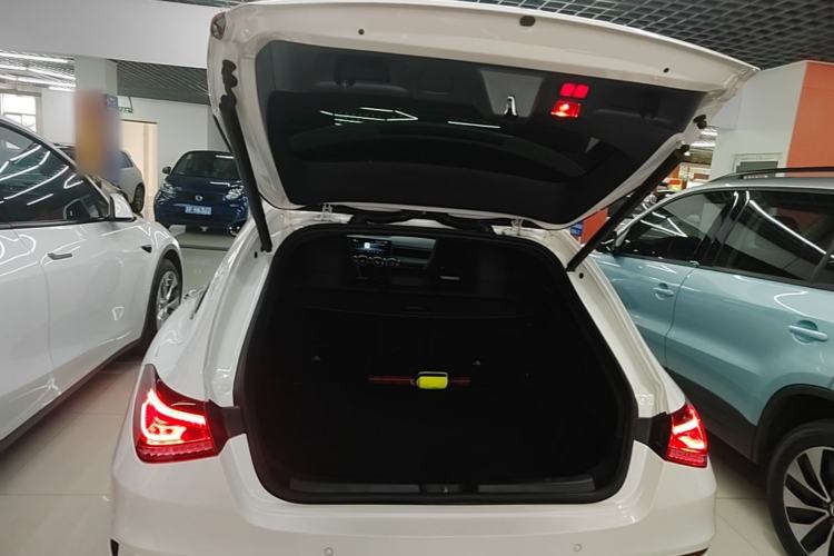 Used Mercedes-Benz CLA 2020 CLA 260 4MATIC Shooting Brake Trunk