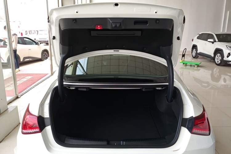 Used Mercedes-Benz CLA 2020 CLA 200 Trunk