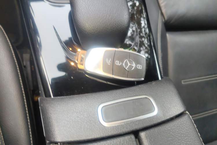 Used Mercedes-Benz CLA 2020 CLA 260 4MATIC Shooting Brake Vehicle Key