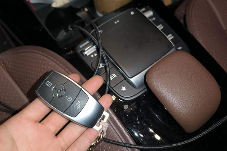 Used Mercedes-Benz CLA 2020 CLA 260 4MATIC Shooting Brake Vehicle Key