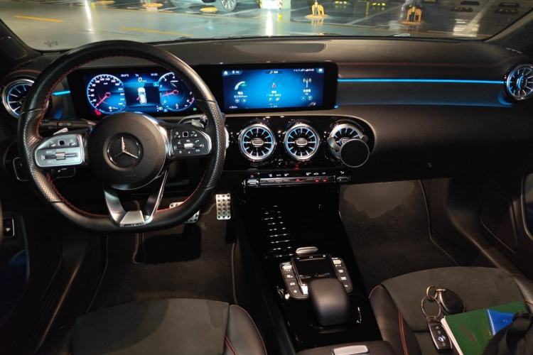 Used Mercedes-Benz CLA 2021 CLA 200 Shooting Brake Center Console