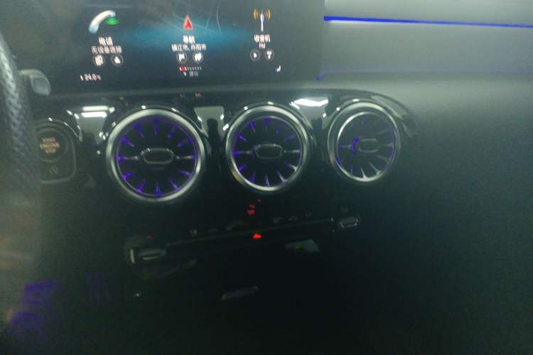 Used Mercedes-Benz CLA 2021 CLA 200 4MATIC Audio And AC Panel