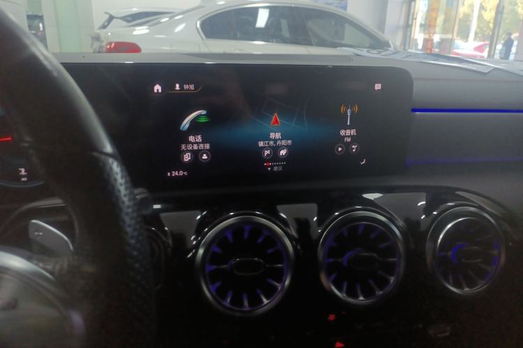 Used Mercedes-Benz CLA 2021 CLA 200 4MATIC Center Console