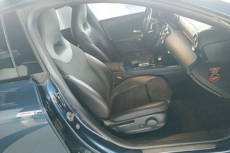 Used Mercedes-Benz CLA 2021 CLA 200 Shooting Brake Right Front Seat