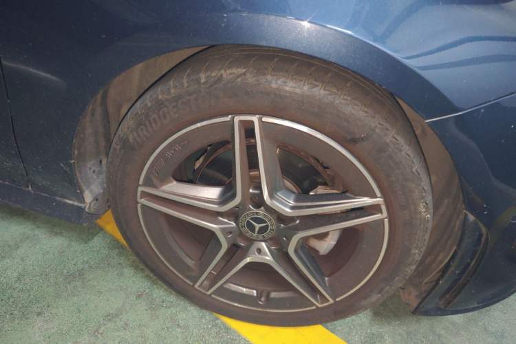 Used Mercedes-Benz CLA 2021 CLA 200 Shooting Brake Right Front Wheel Hub