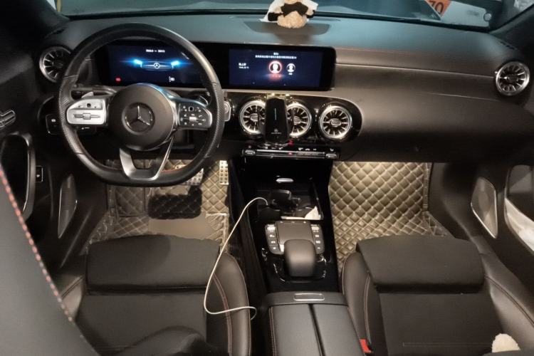 Used Mercedes-Benz CLA 2021 CLA 200 Center Console