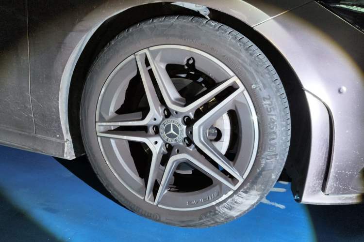 Used Mercedes-Benz CLA 2021 CLA 200 Right Front Wheel Hub