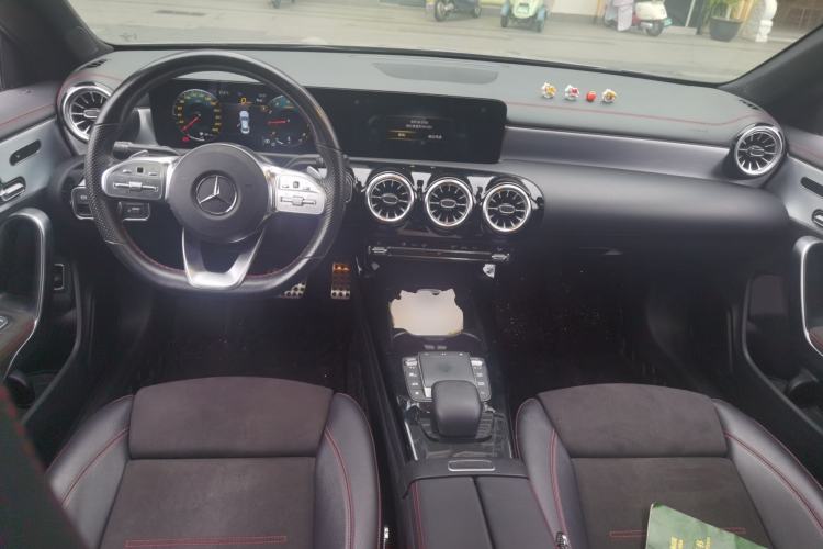 Used Mercedes-Benz CLA 2021 CLA 200 4MATIC Center Console