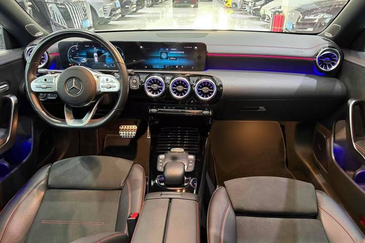 Used Mercedes-Benz CLA 2021 CLA 200 Shooting Brake Interior 1