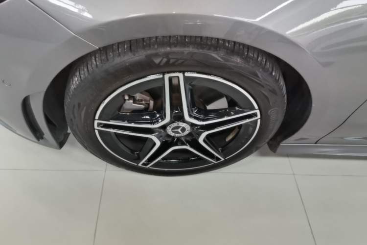 Used Mercedes-Benz CLA 2021 CLA 260 4MATIC Left Front Wheel Hub