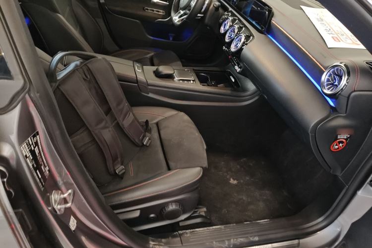 Used Mercedes-Benz CLA 2021 CLA 200 Shooting Brake Right Front Seat