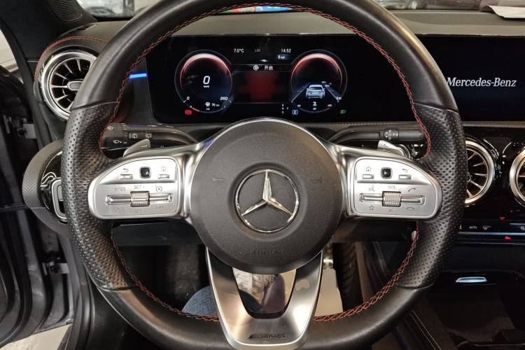 Used Mercedes-Benz CLA 2021 CLA 200 Shooting Brake Steering Wheel